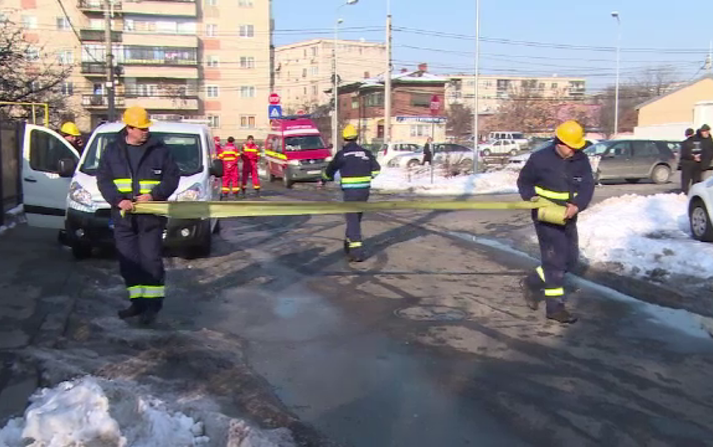 Manevra Gresita A Unei Soferite A Dus La Evacuarea Unui Supermarket Din