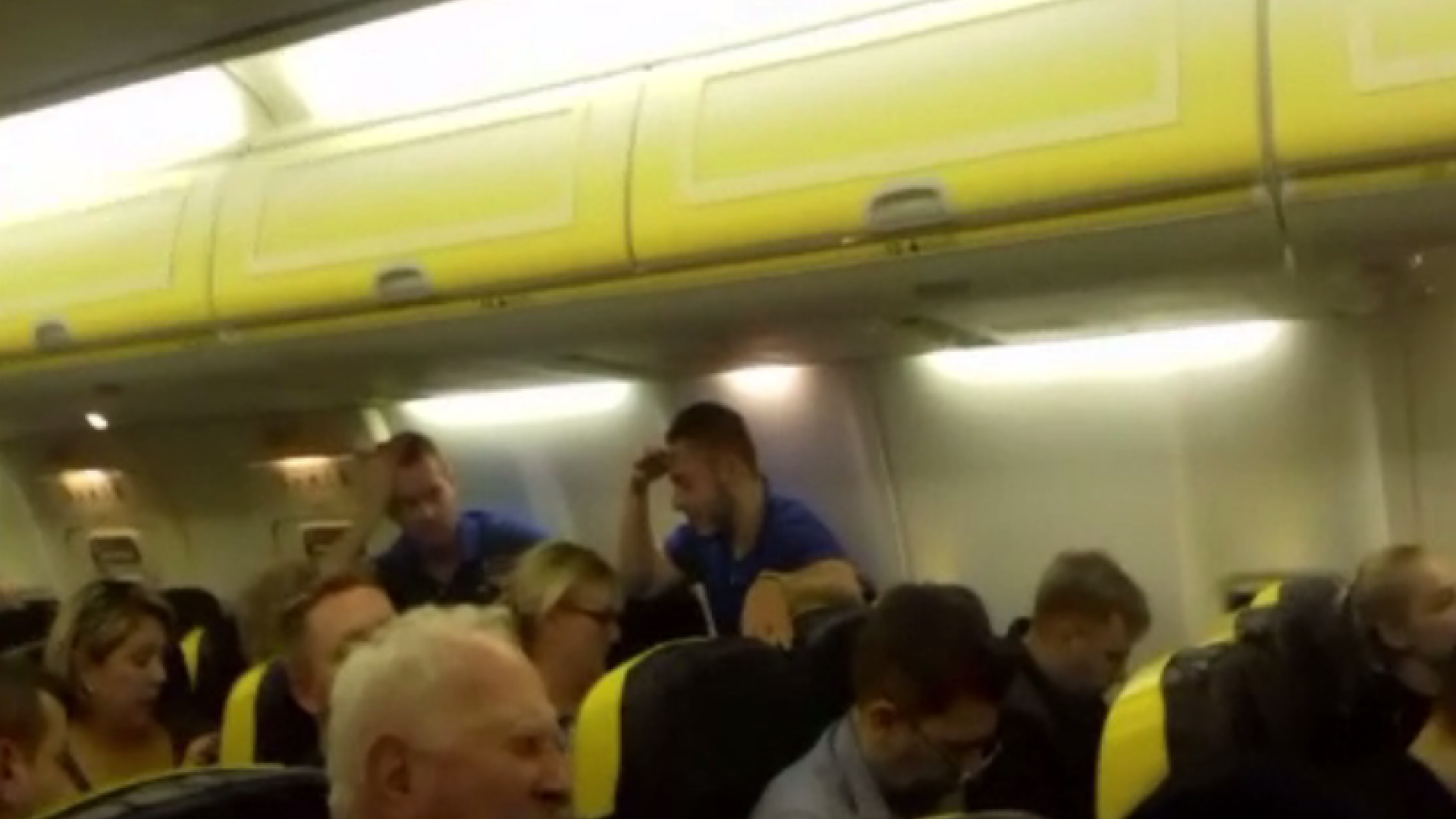 Panic La Bordul Unui Avion Ryanair Bucure Ti Dublin Pilotul S A