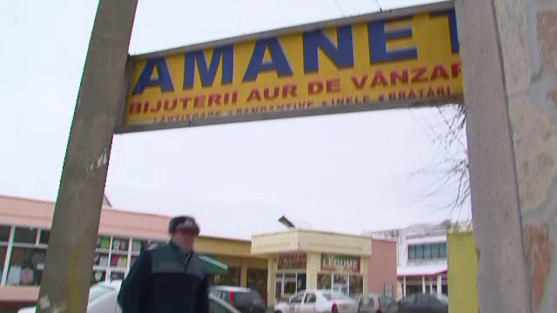 Jaf Ca N Filme La O Casa De Amanet Din Orastie Hotii Au Furat Valuta