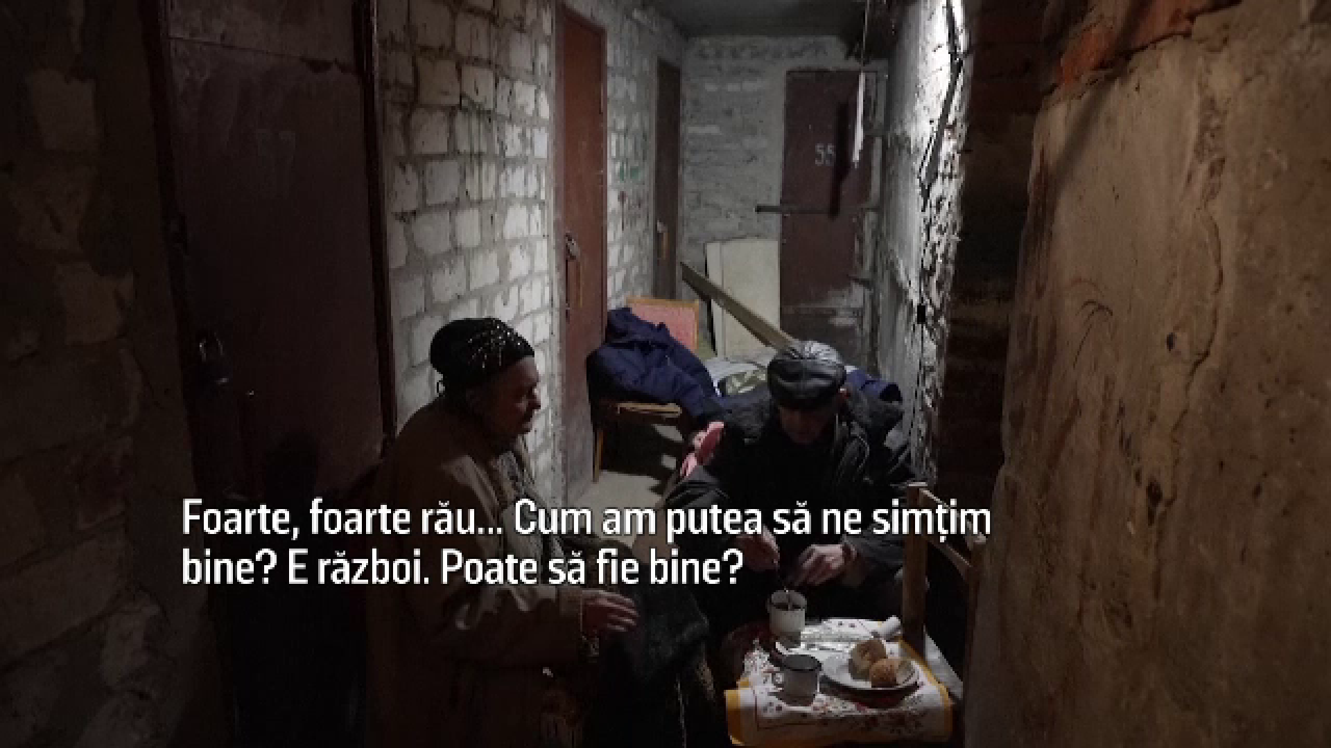 Aproximativ 1000 de civili și sute de soldați răniți blocați în uzina