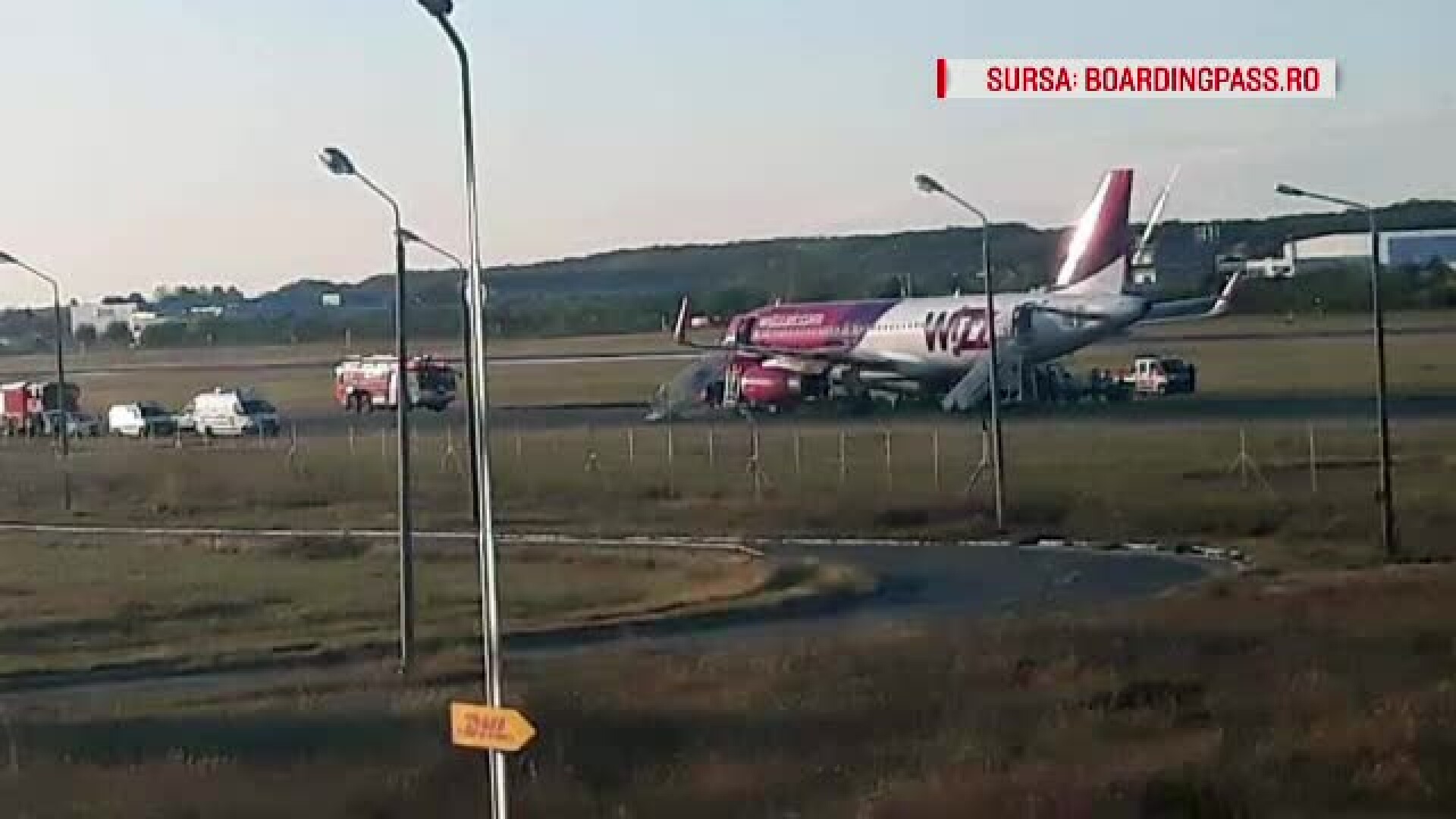 Alertă cu bombă falsă pe Otopeni Un avion Wizz Air a aterizat de