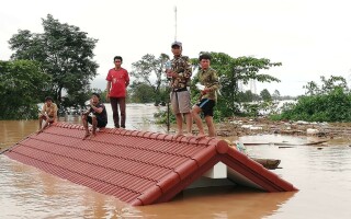   Laos flood 