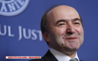   Justice Minister Tudorel Toader makes statements to the press at the Department of Justice 