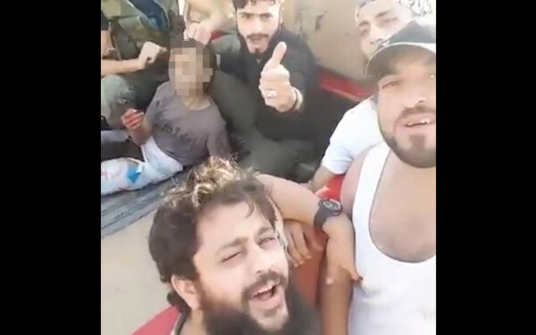 baiat decapitat de rebeli sirieni baiat decapitat de rebeli sirieni