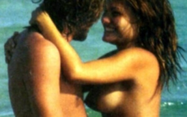 sexy naked nude bent over romina power nuda porno fake