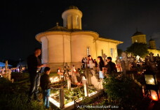 Paste la manastirea Pasarea, osuar, oase, cranii - 4 Paste la manastirea Pasarea, osuar, oase, cranii - 4