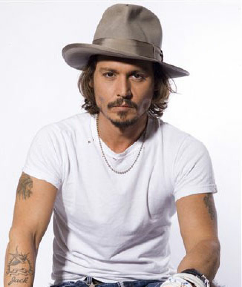 Johnny Depp e cel mai sexy, dar si cel mai stilat barbat! - Imaginea 3
