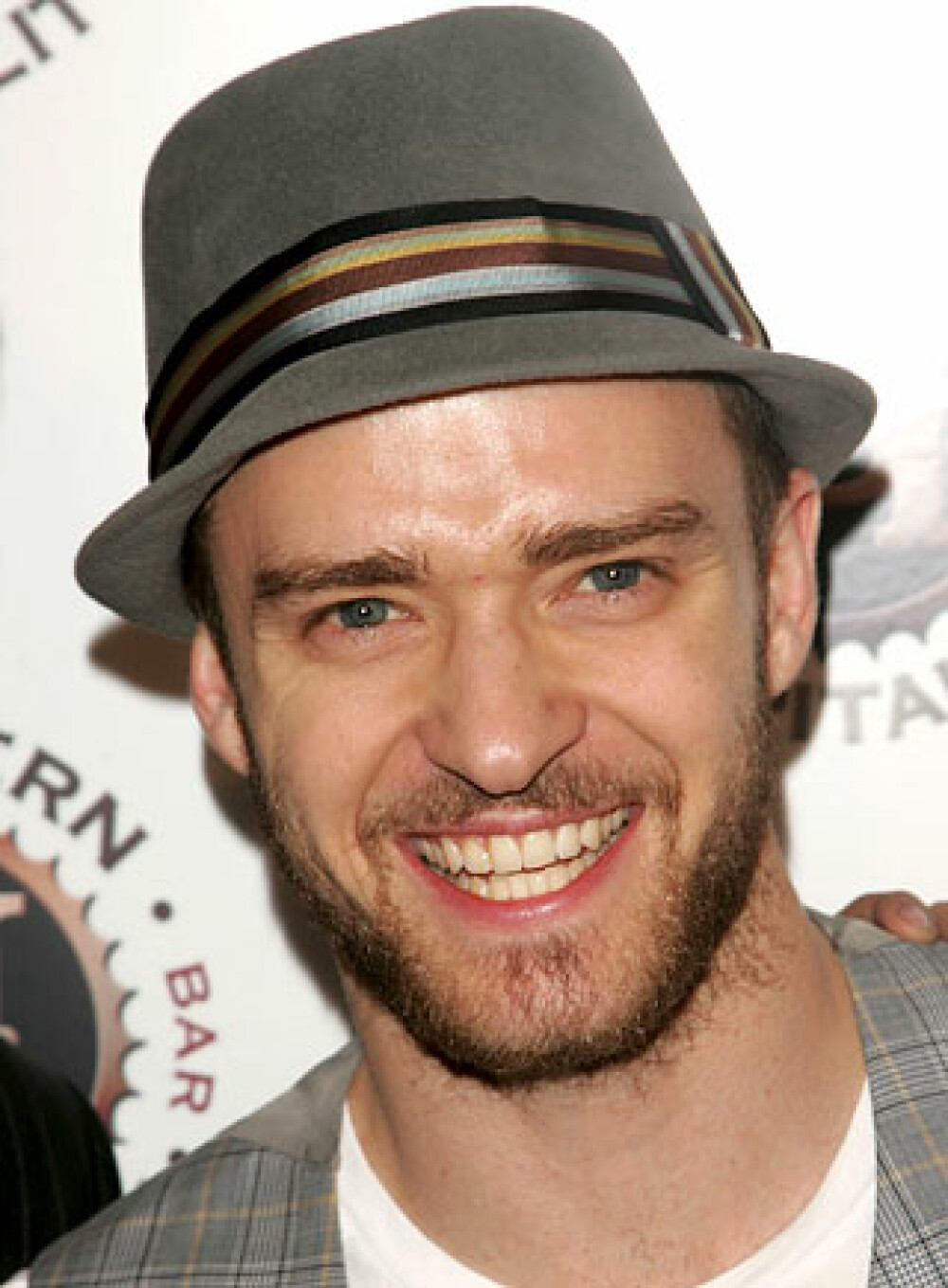 Justin Timberlake ramane cu Jessica Biel, dar are voie si la alte fete! - Imaginea 8