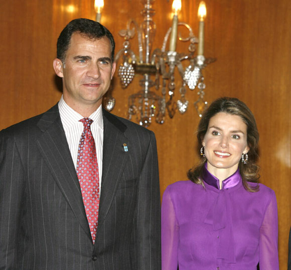 Carla Bruni Sarkozy vs Letizia de Asturias. Care e mai atragatoare? - Imaginea 11