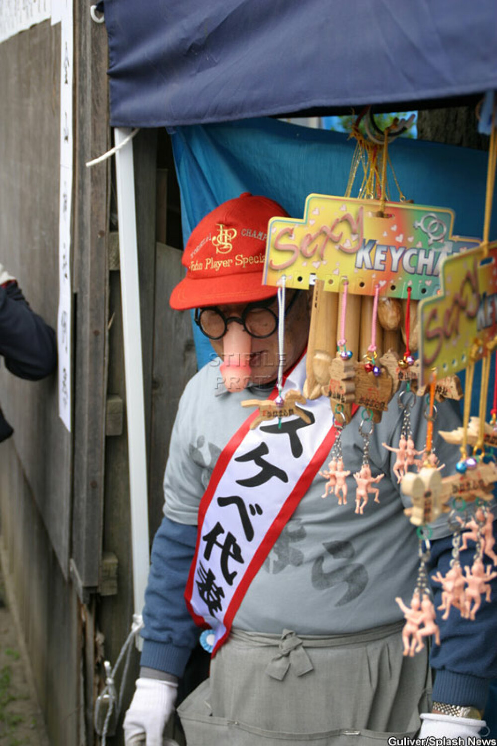 Festivalul Penisurilor in Japonia! Preotii le binecuvanteaza - Imaginea 3
