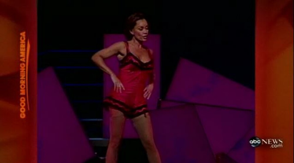 Vanessa Williams a facut striptease in direct la TV! De dragul actoriei… - Imaginea 3