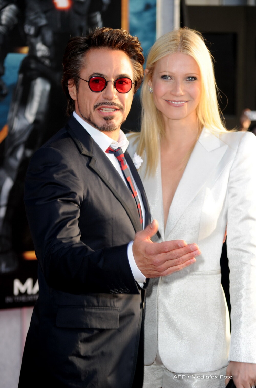 Gwyneth Paltrow si Scarlett Johansson prefera albul! - Imaginea 1