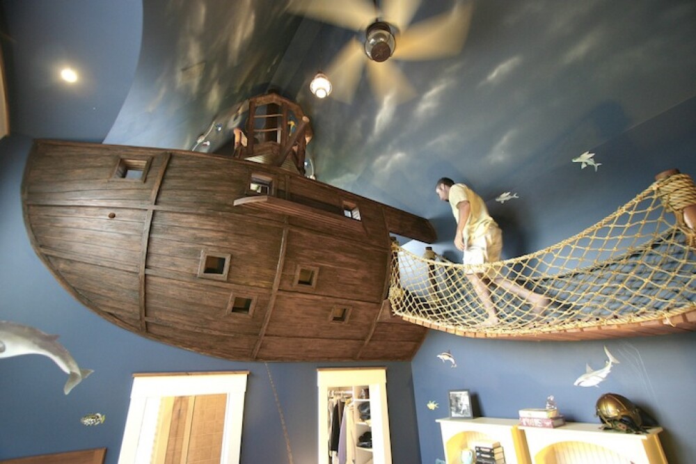 Dormitorul sub forma unei nave-pirat. GALERIE FOTO - Imaginea 1