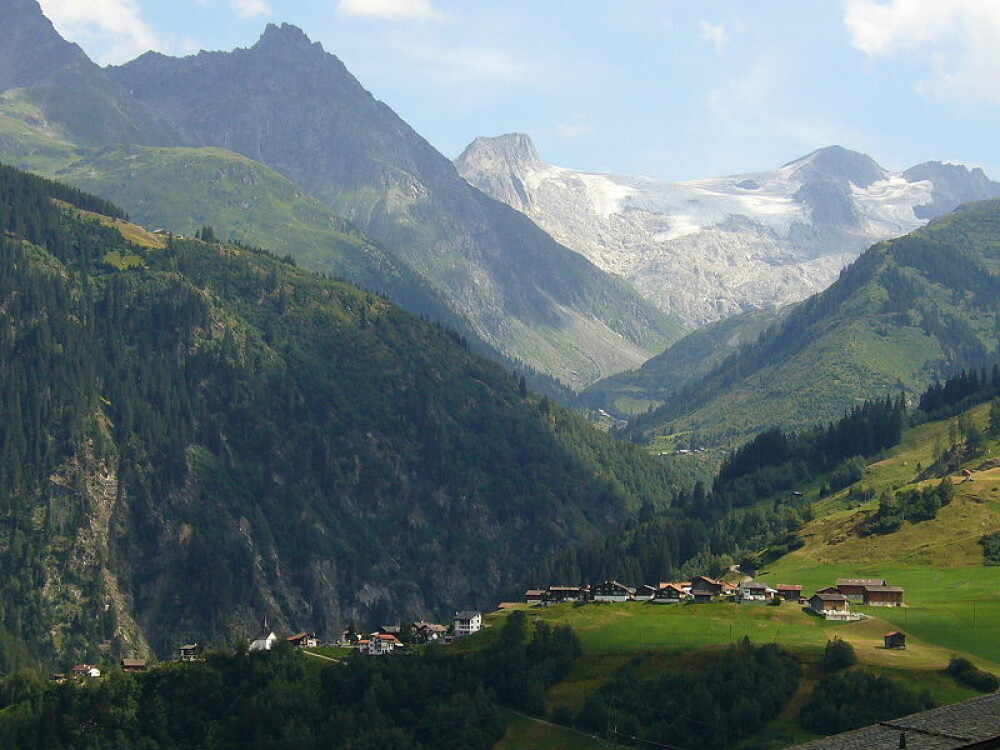 Ce decizie au luat locuitorii unor sate care stau pe munti de aur - Imaginea 1