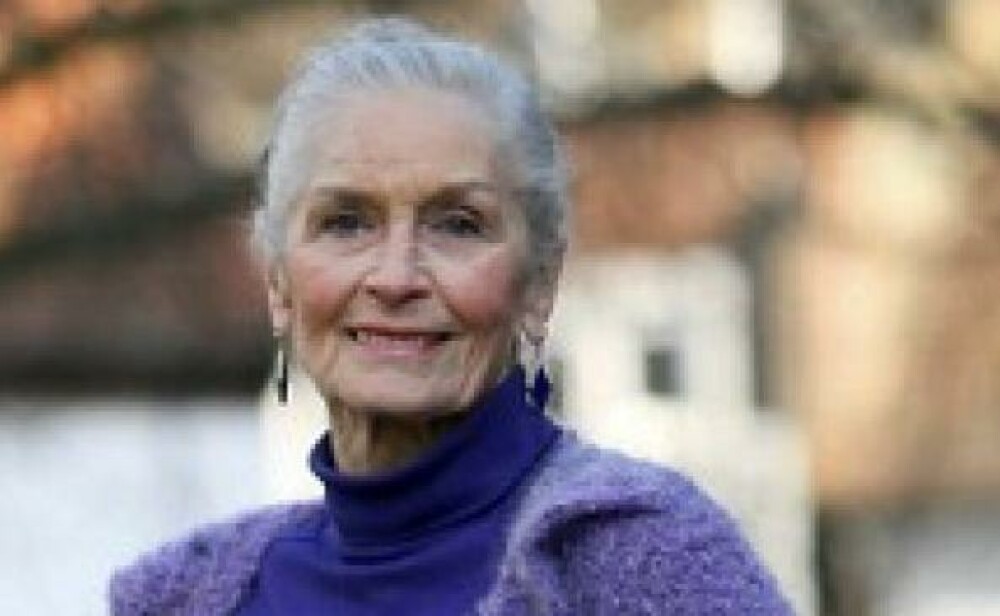 Cel mai batran fotomodel, Daphne Selfe, in lenjerie intima la 83 de ani. Totul in scop caritabil - Imaginea 9