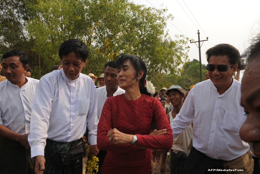 Prima vizita in strainatate dupa 24 de ani: Aung San Suu Kyi, simbol al democratiei si al pacii - Imaginea 2