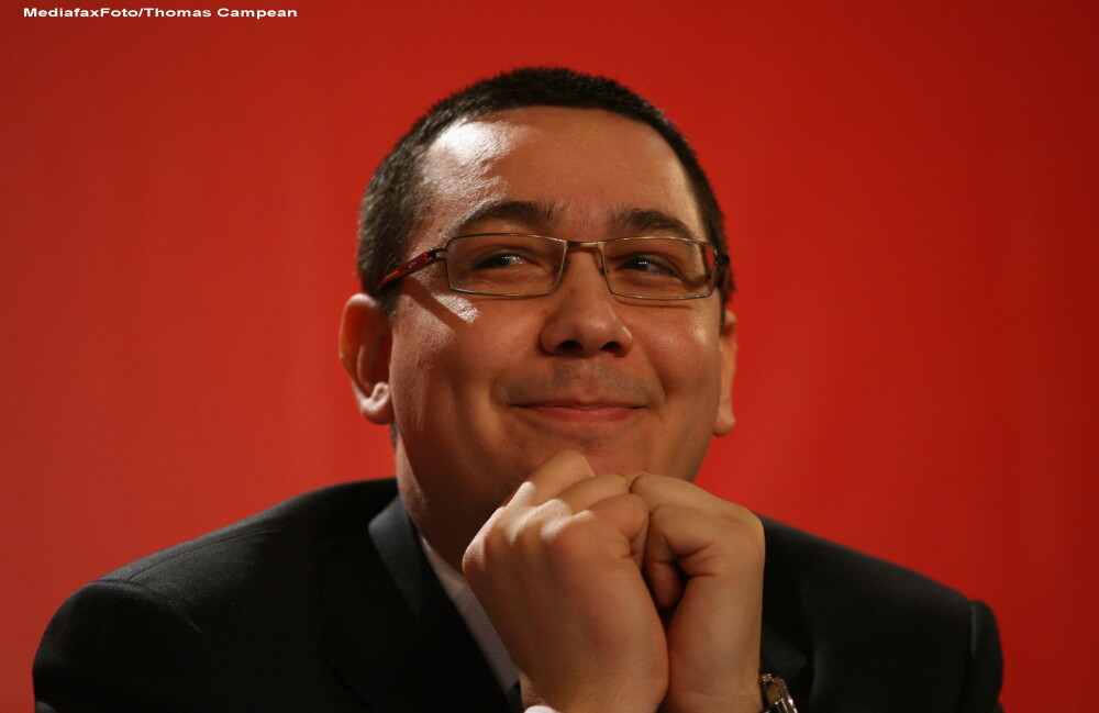 AFP: Victor Ponta, noul premier desemnat, este un lup tanar al politicii - Imaginea 14