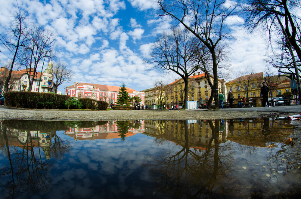 “Timisoara in reflexia apei”, imortalizata de un elev. Peisaje spectaculoase cu cladirile din oras - Imaginea 7