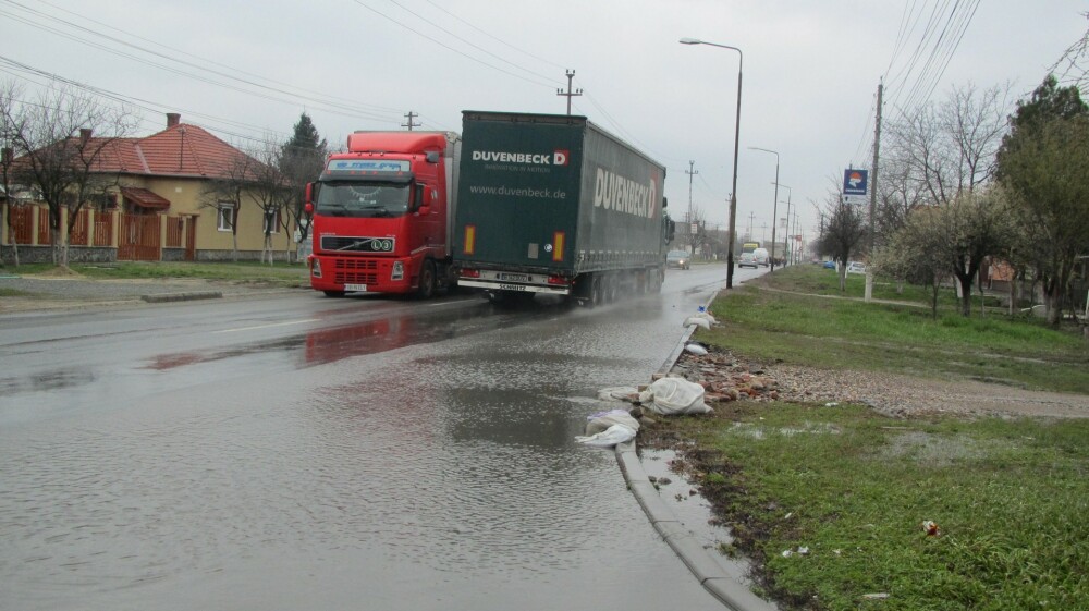 Pentru inundatiile din cartierul Gai, Primaria da vina pe localnici. Ce explicatii are primarul - Imaginea 7