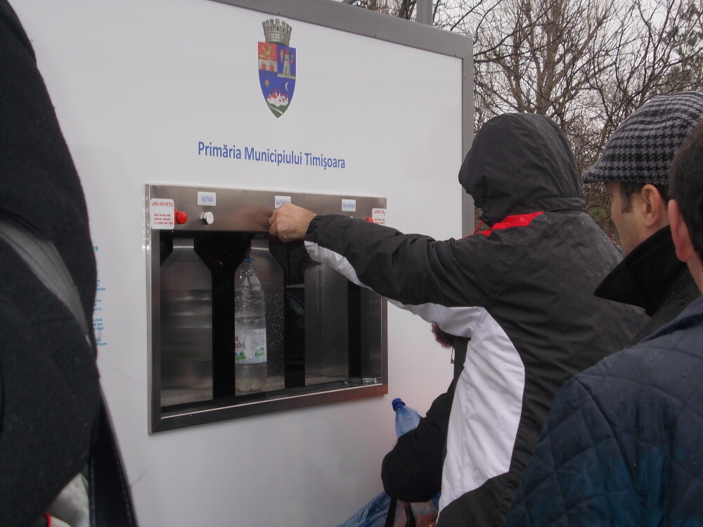 A fost amplasat primul automat public de apa, in Timisoara.Unde poti bea apa carbogazificata gratuit - Imaginea 1