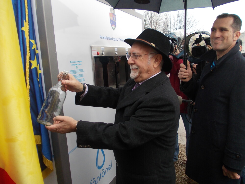A fost amplasat primul automat public de apa, in Timisoara.Unde poti bea apa carbogazificata gratuit - Imaginea 4