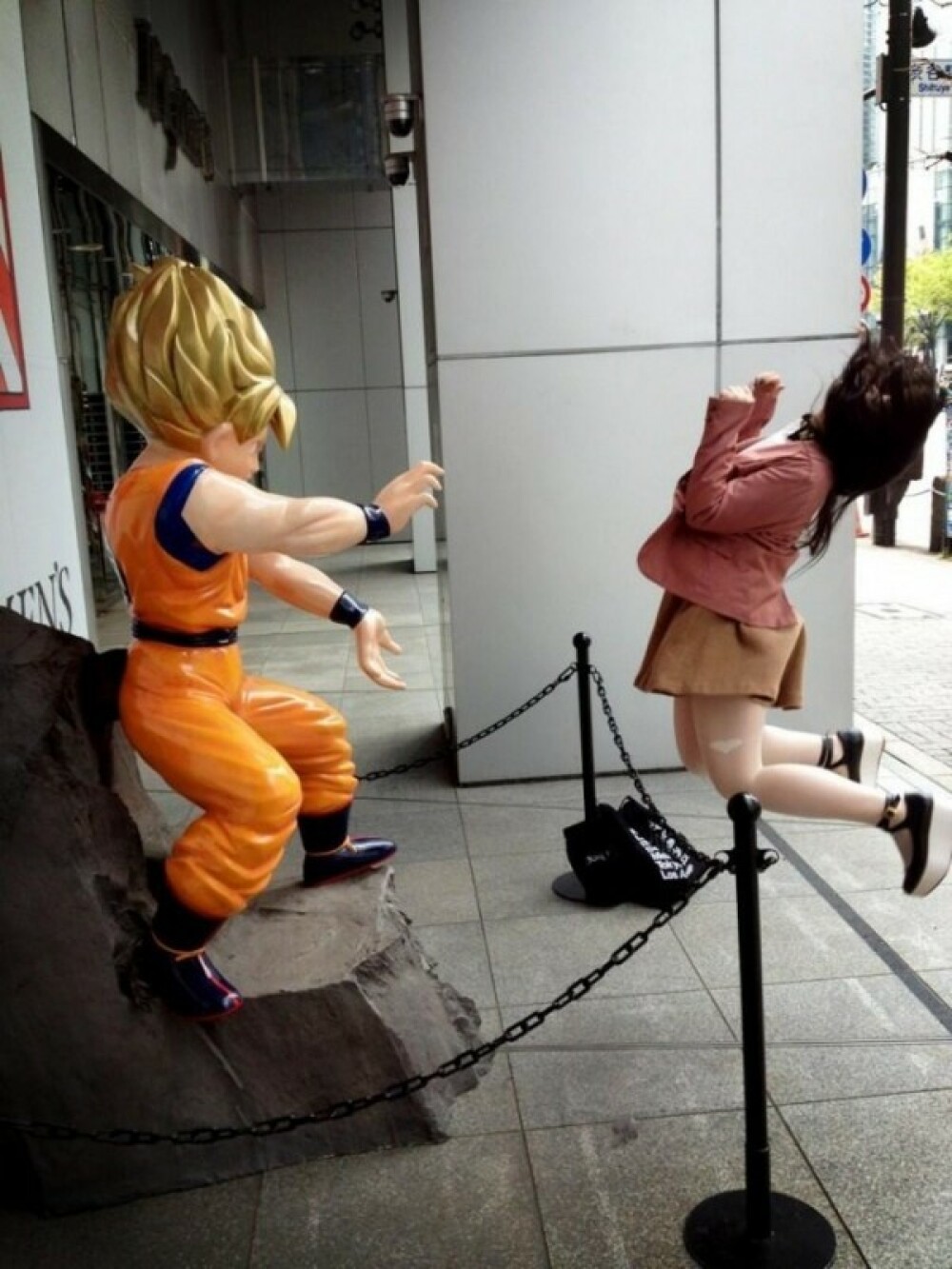 Viral in Japonia. Tinerii se fotografiaza in ipostaze din Dragon Balls, cel mai popular serial manga - Imaginea 13