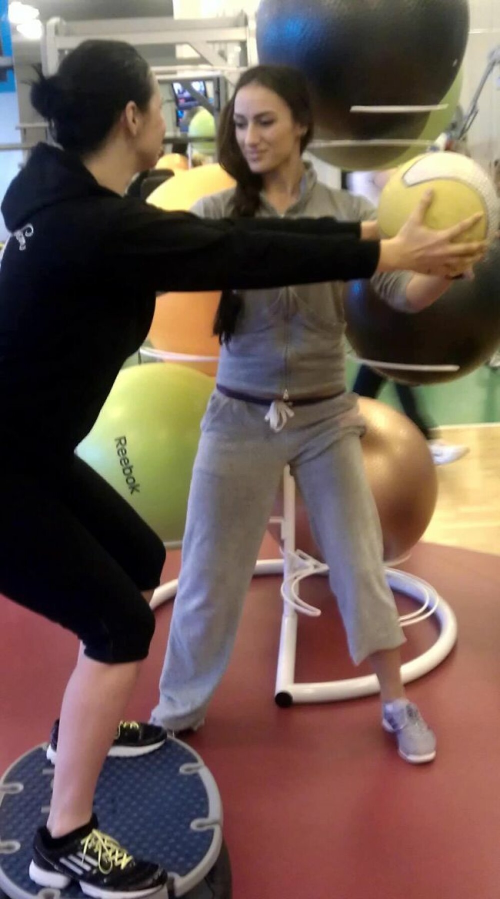 Dupa ce a fost criticata pentru greutatea ei, Andreea Marin s-a apucat de sport. Cum arata acum.FOTO - Imaginea 2