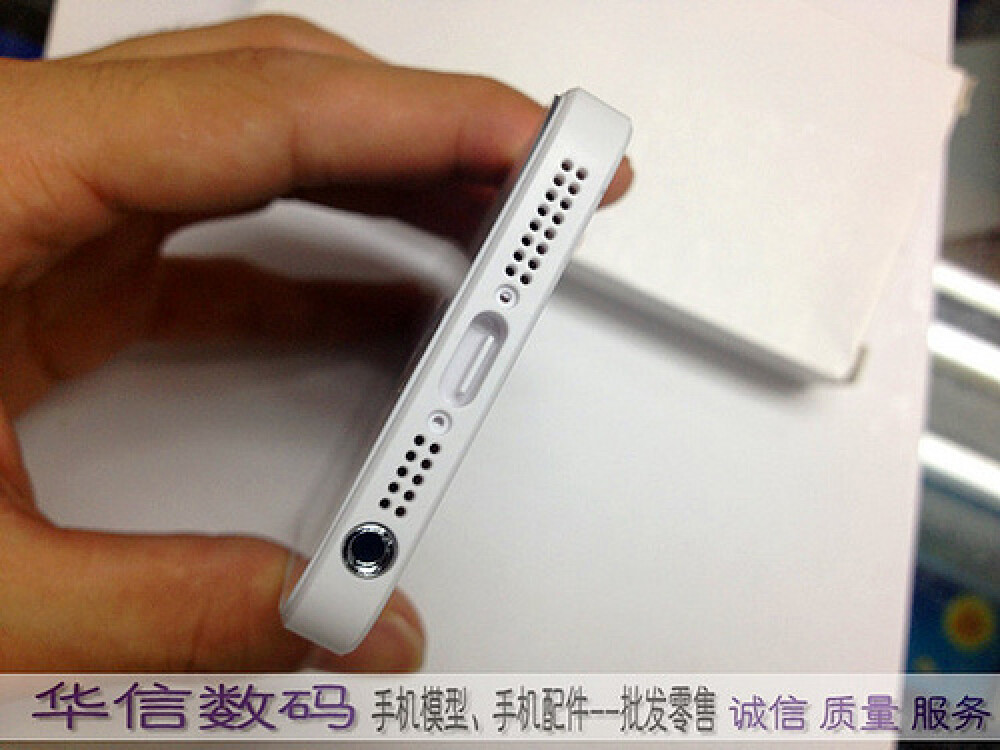 Cum arata iPhone-ul de 5 dolari vandut pe cel mai mare site de achizitii din China - Imaginea 13
