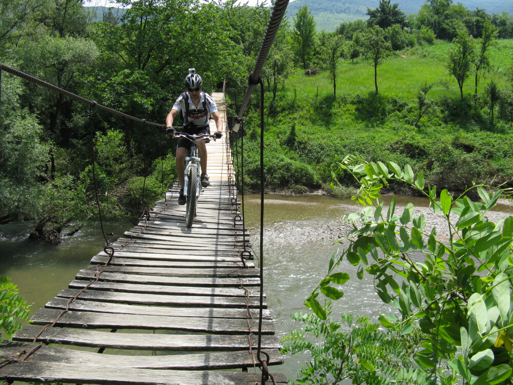 Cicloturism in Banat. Biciclistii din Vestul tarii imortalizeaza aventura pe doua roti, in natura - Imaginea 4