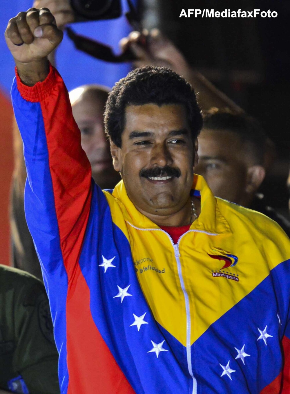 Nicolas Maduro a castigat prezidentialele din Venezuela. Fost sofer de autobuz, favoritul lui Chavez - Imaginea 4