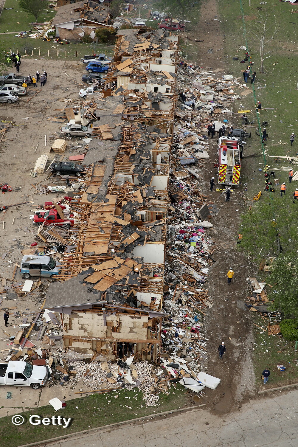 Tragedia din Texas in imagini: cum arata din aer zonele afectate de explozie. 14 persoane au murit - Imaginea 2