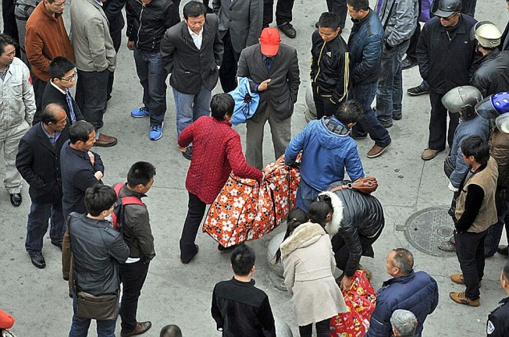 Un barbat din China, arestat dupa ce s-a aflat ce incerca sa transporte intr-o sacosa, cu autobuzul - Imaginea 2