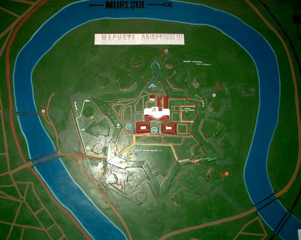 Primaria Arad baga 17 milioane lei in fosta unitate militara Gai pentru a obtine Cetatea de la MApN - Imaginea 3
