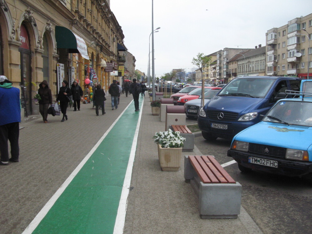 Strada Iancu Vacarescu, reabilitata cu 2 milioane de euro. Ce schimbari s-au facut si cum arata acum zona. FOTO - Imaginea 1
