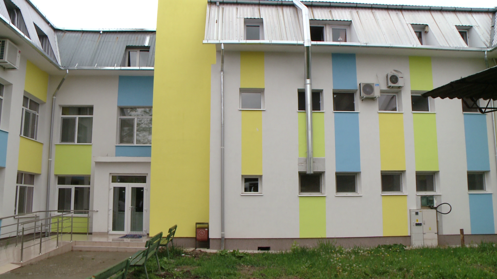 Un centru de zi al Serviciului pentru Protectia Copilului si Familiei din Timisoara a fost reabilitat cu bani europeni. FOTO - Imaginea 1