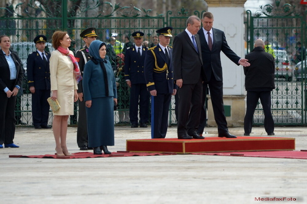 Imagini de la intalnirea lui Klaus Iohannis cu presedintele turc Recep Tayyip Erdogan. GALERIE FOTO - Imaginea 1