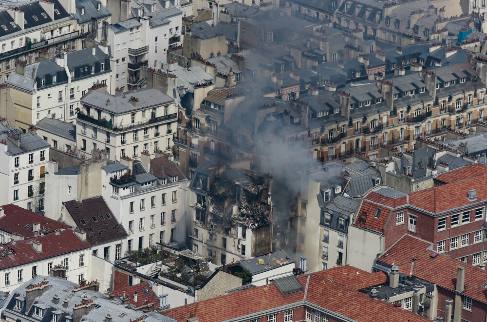 Explozie uriasa in centrul Parisului. Bilantul ranitilor a ajuns la 17, dintre care 11 sunt pompieri. FOTO - Imaginea 10