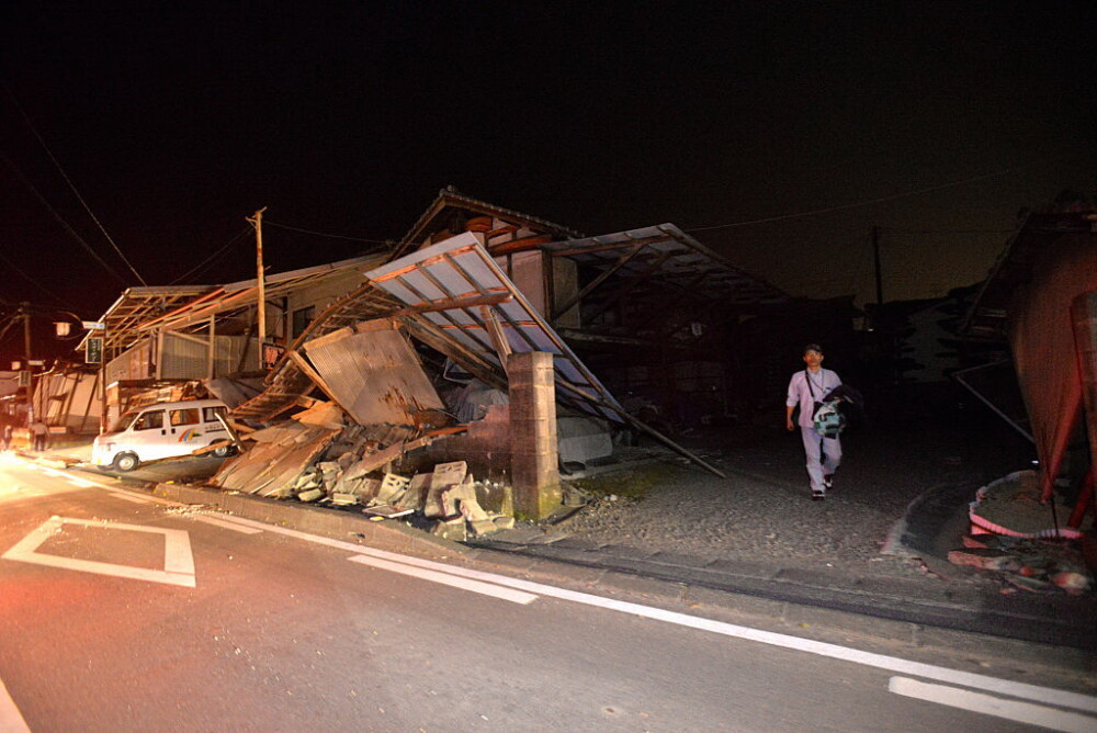 Cutremur cu magnitudinea de 6,5 in Japonia. Bilant provizoriu: doi morti si 400 de raniti - Imaginea 3