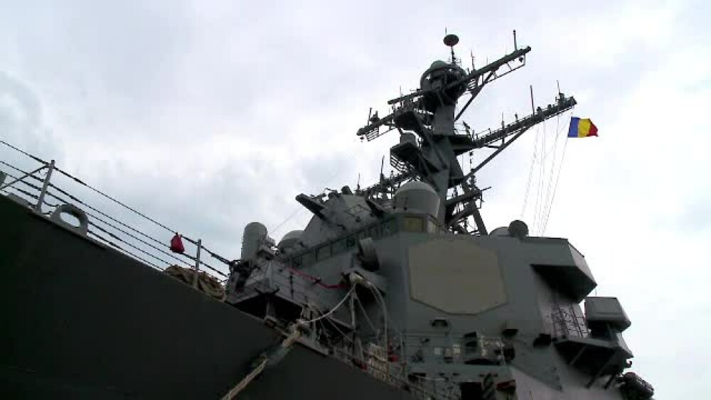 VIDEO si FOTO cu distrugatorul USS Porter, de unde s-a tras cu rachete in Siria. Nava americana a fost in Constanta, in 2016 - Imaginea 7