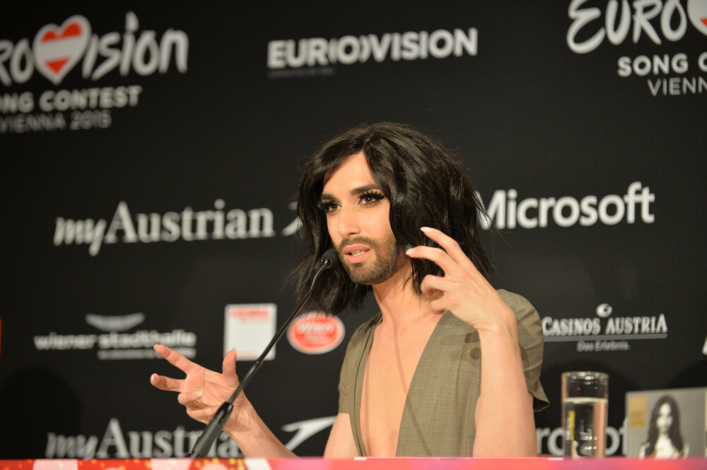Eurovision 2023. Cum s-a îmbrăcat Theodor Andrei, reprezentantul României, la ceremonia de deschidere a concursului - Imaginea 12