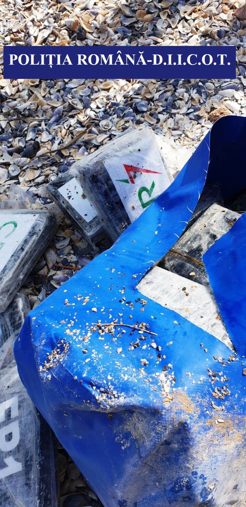 Cocaină în Marea Neagră. 131 kilograme de droguri, găsite pe plaje în ultimele zile - Imaginea 10