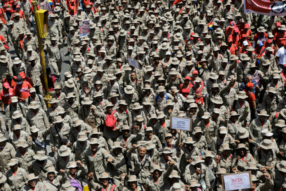 Nicolas Maduro cere „sprijin și asistență” pentru rezolvarea crizei din Venezuela. FOTO - Imaginea 7