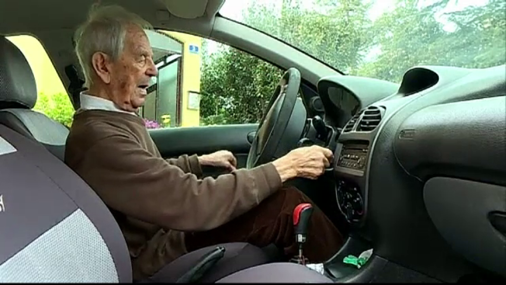 Motivul pentru care un bărbat șofează la 99 de ani. Care e regula sa de aur - Imaginea 2