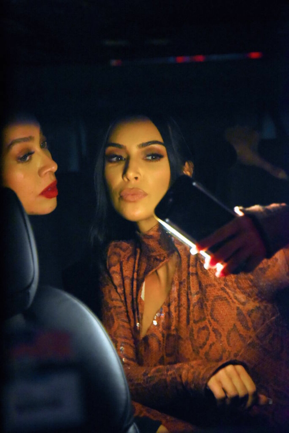 Kim Kardashian șochează cu o nouă rochie. Detaliul observat în poze. GALERIE FOTO - Imaginea 17