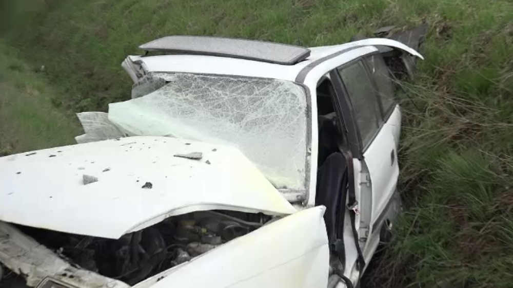 Doi morți după un impact frontal pe un drum din Alba. Accidentul, filmat cu camera de bord - Imaginea 3