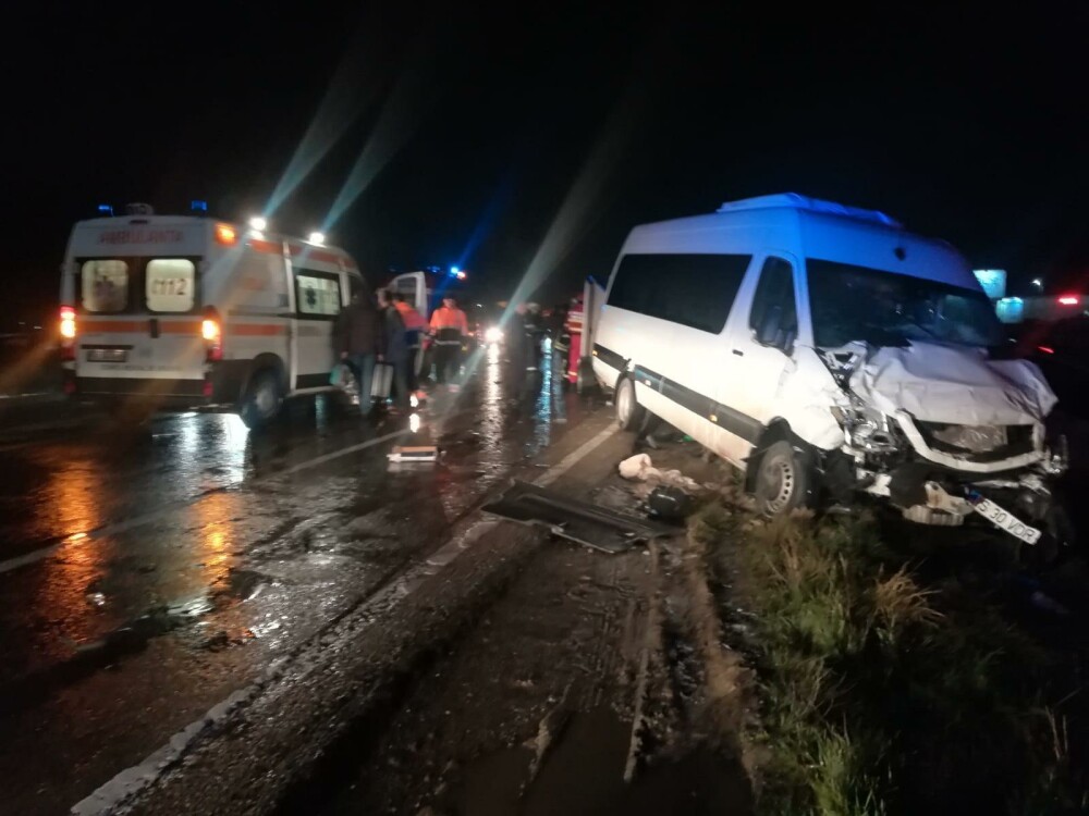 Accident cu două microbuze în județul Iași. Opt pasageri au ajuns la spital - Imaginea 6