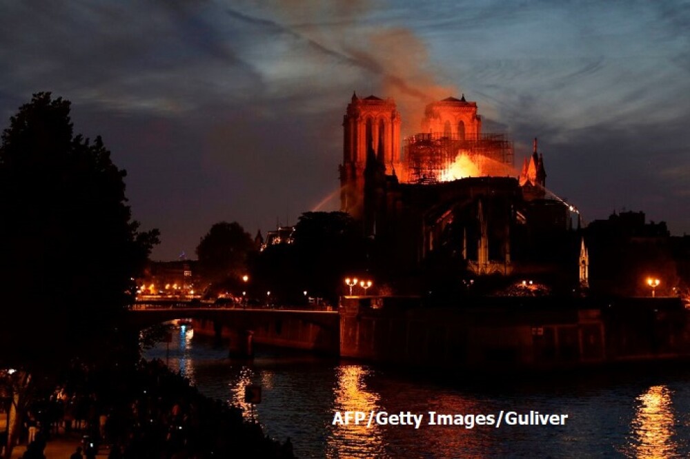 Incendiul de la Notre Dame. Reacţia uluitoare a liderilor musulmani - Imaginea 11