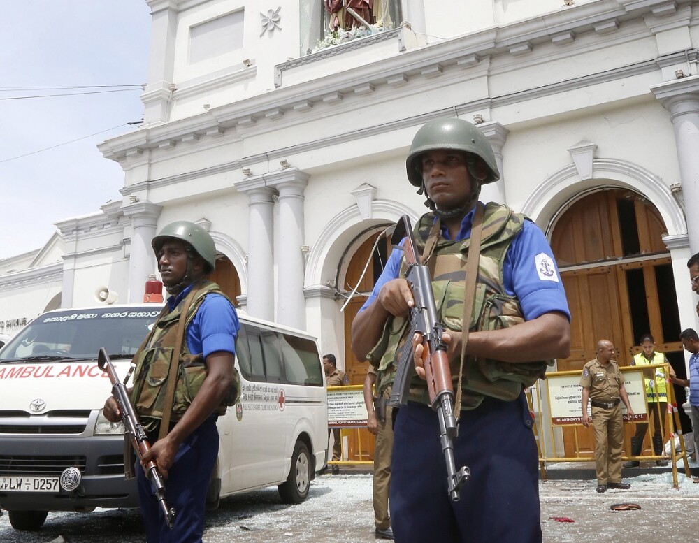 Atacuri în Sri Lanka: Peste 200 de morţi. Polițiști, uciși în timp ce erau pe urmele suspecților - Imaginea 18