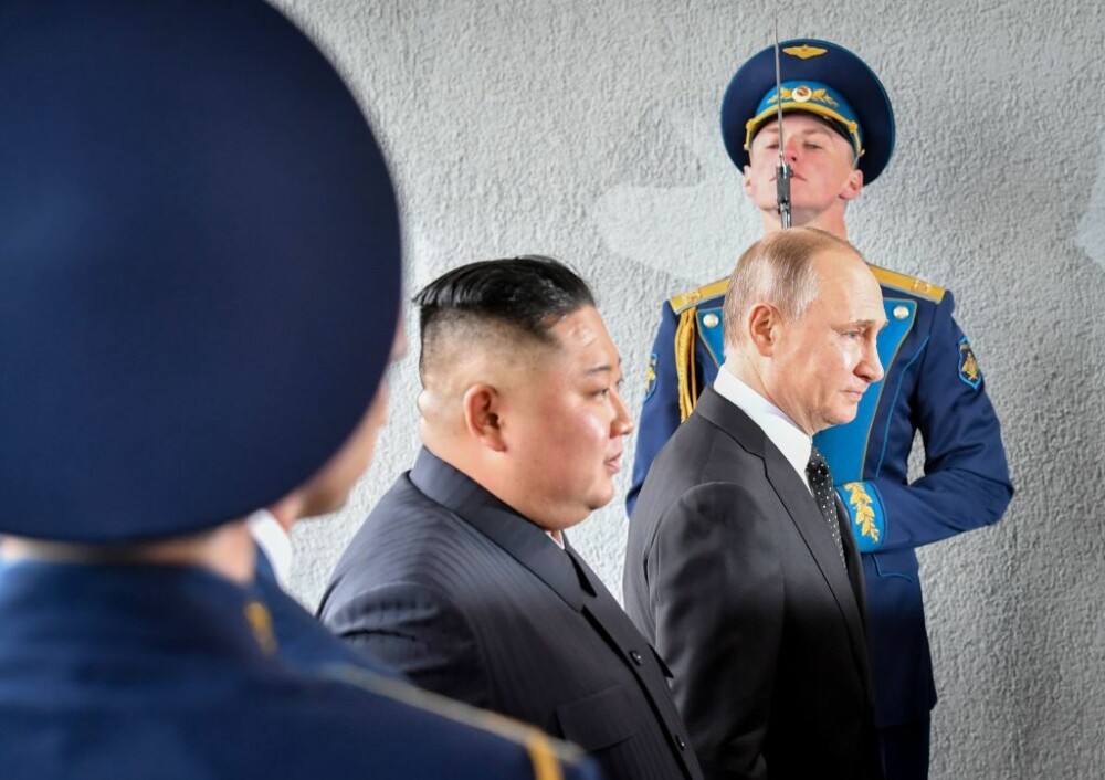 Gestul făcut de Vladimir Putin la întâlnirea istorică cu Kim Jong-un. VIDEO - Imaginea 14