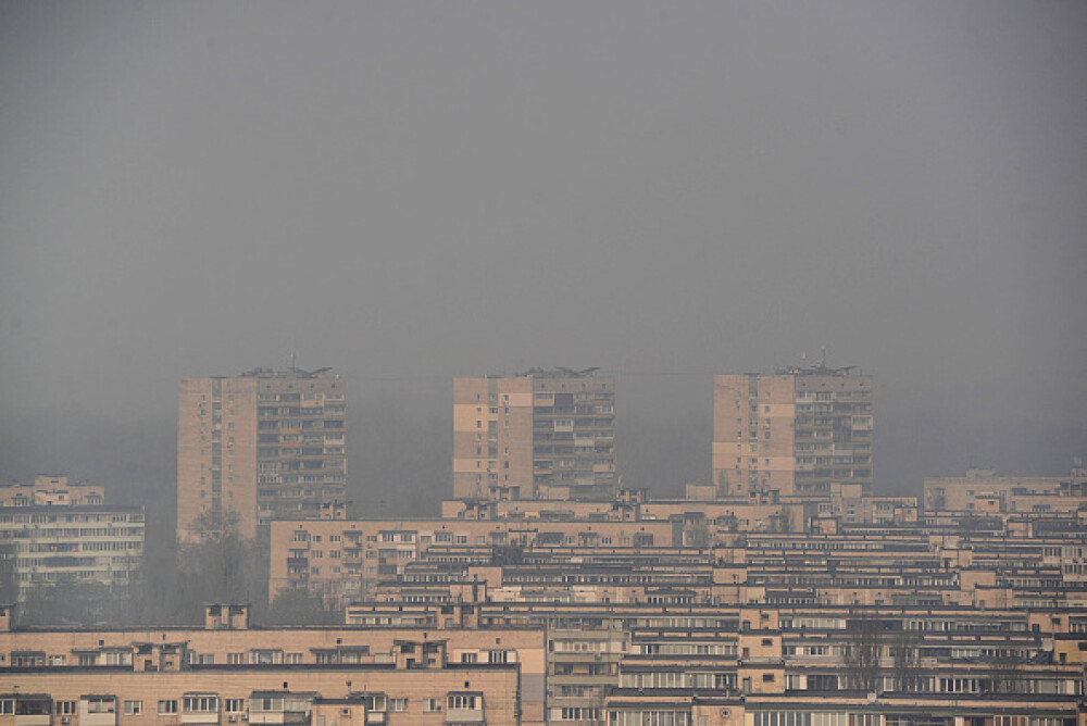 Kiev a devenit cel mai poluat oraş din lume după incendiile de la Cernobîl. GALERIE FOTO - Imaginea 1